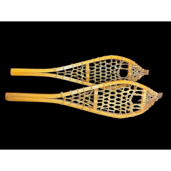 VTG Pair of Salesman's Sample Child Size Snowshoes Cabin Mountain Home Decor 20" - Picture 4 of 13